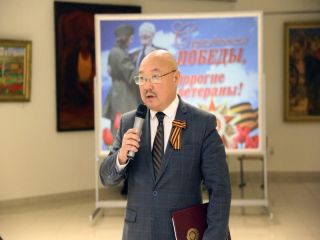 Н. Нуров поздравил ветеранов на празднике «Вальс Победы»