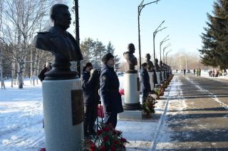 В Комсомольске-на-Амуре открыли аллею полководцев Великой Победы