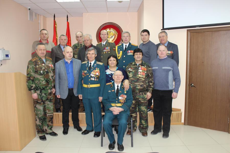 В преддверие годовщины создания Красной Армии, сталинградские «Дети войны» выразили поддержку Г.А. Зюганову